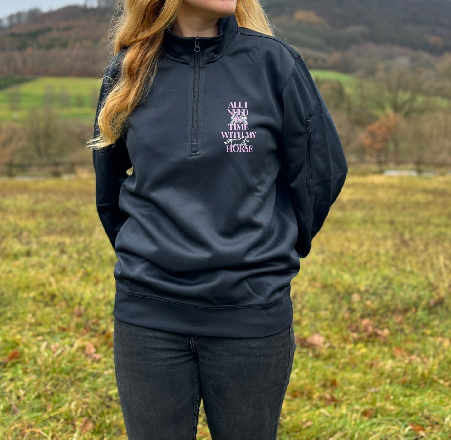 All I want is time with my horse - Pullover